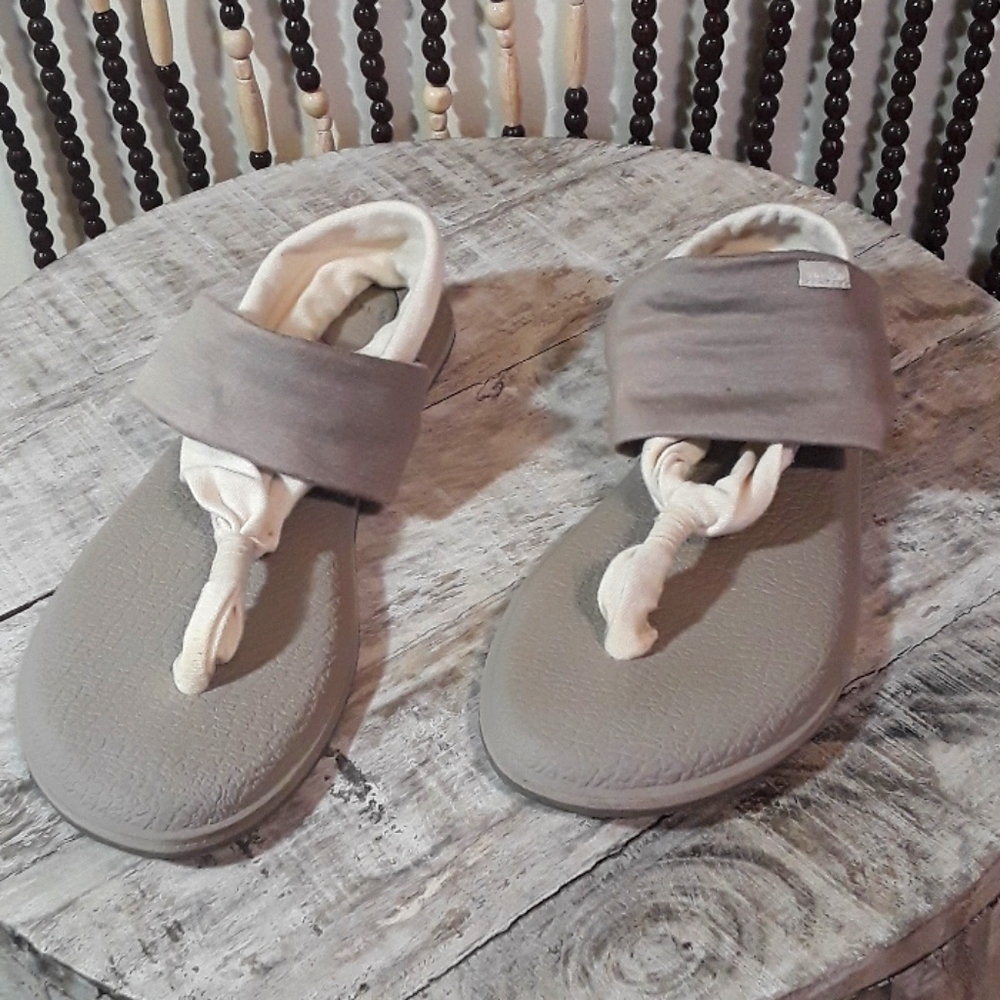 Sanuk Yoga Flip